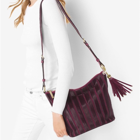💥NEW💥MICHAEL KORS CALFSKIN/LEATHER PLUM BROOKLYN APPLIQUÉ 30F6GBJL2H - Picture 2 of 16